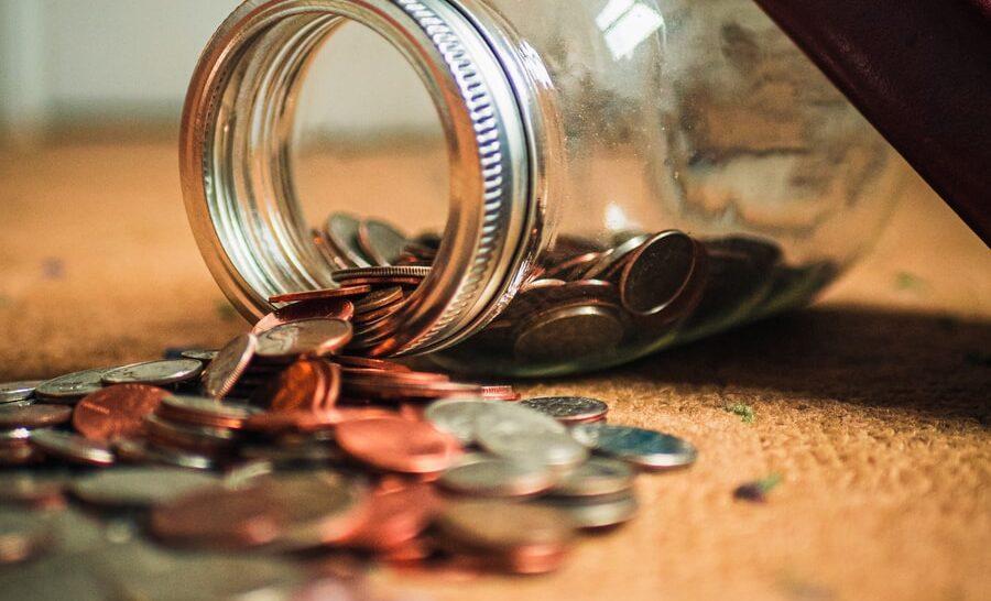 funds assorted coin lot in clear glass jar